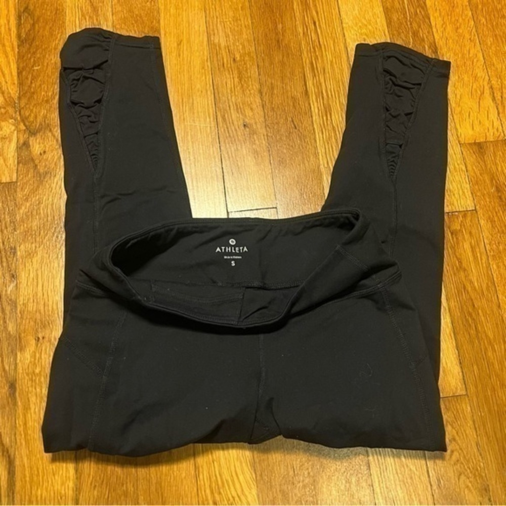 Athleta | Power X’s and O’s Lace Calf Legging